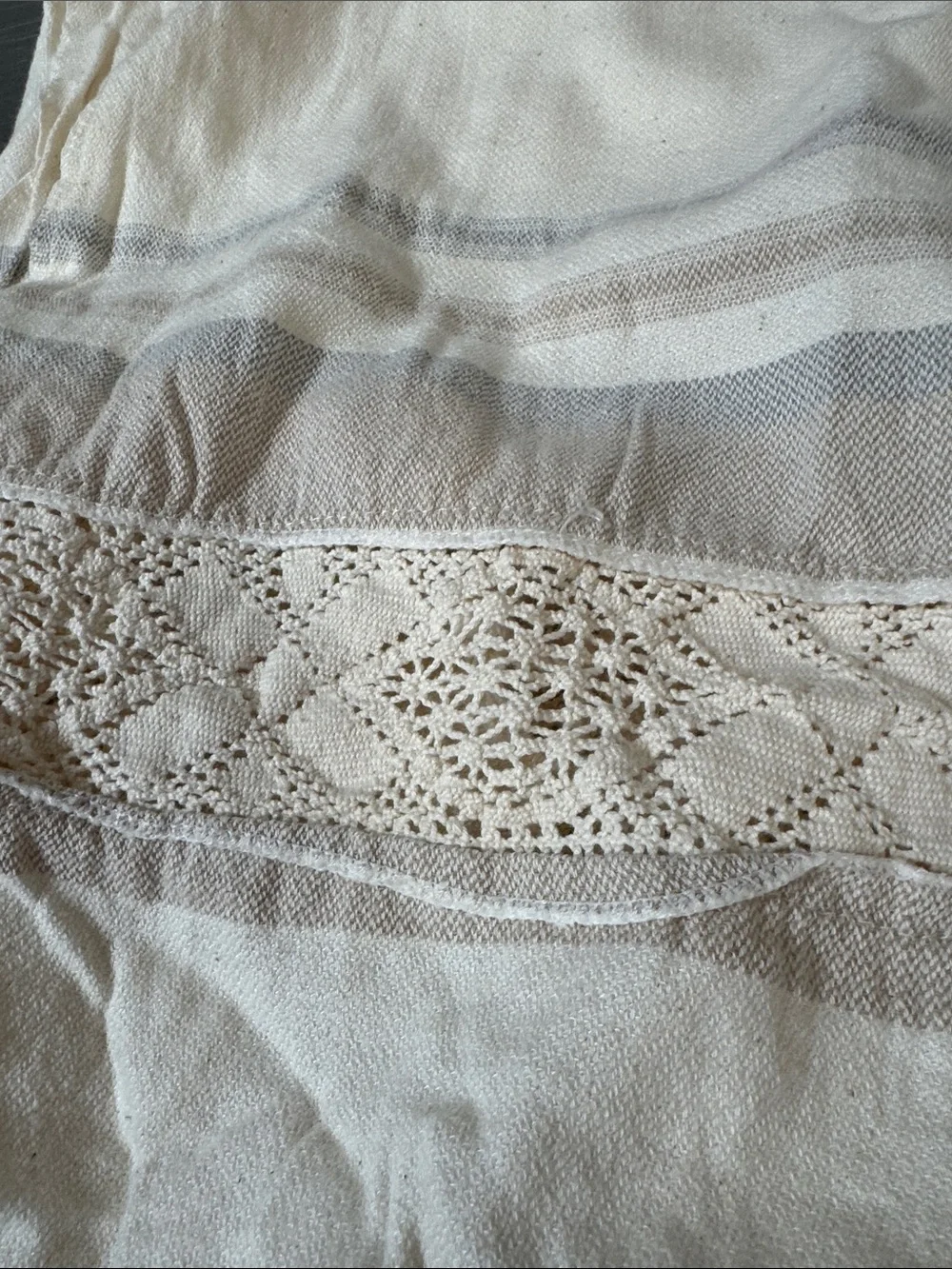 Gilded arrow beach maternity photo Cream Stripe Crochet Fringe Throw Blanket